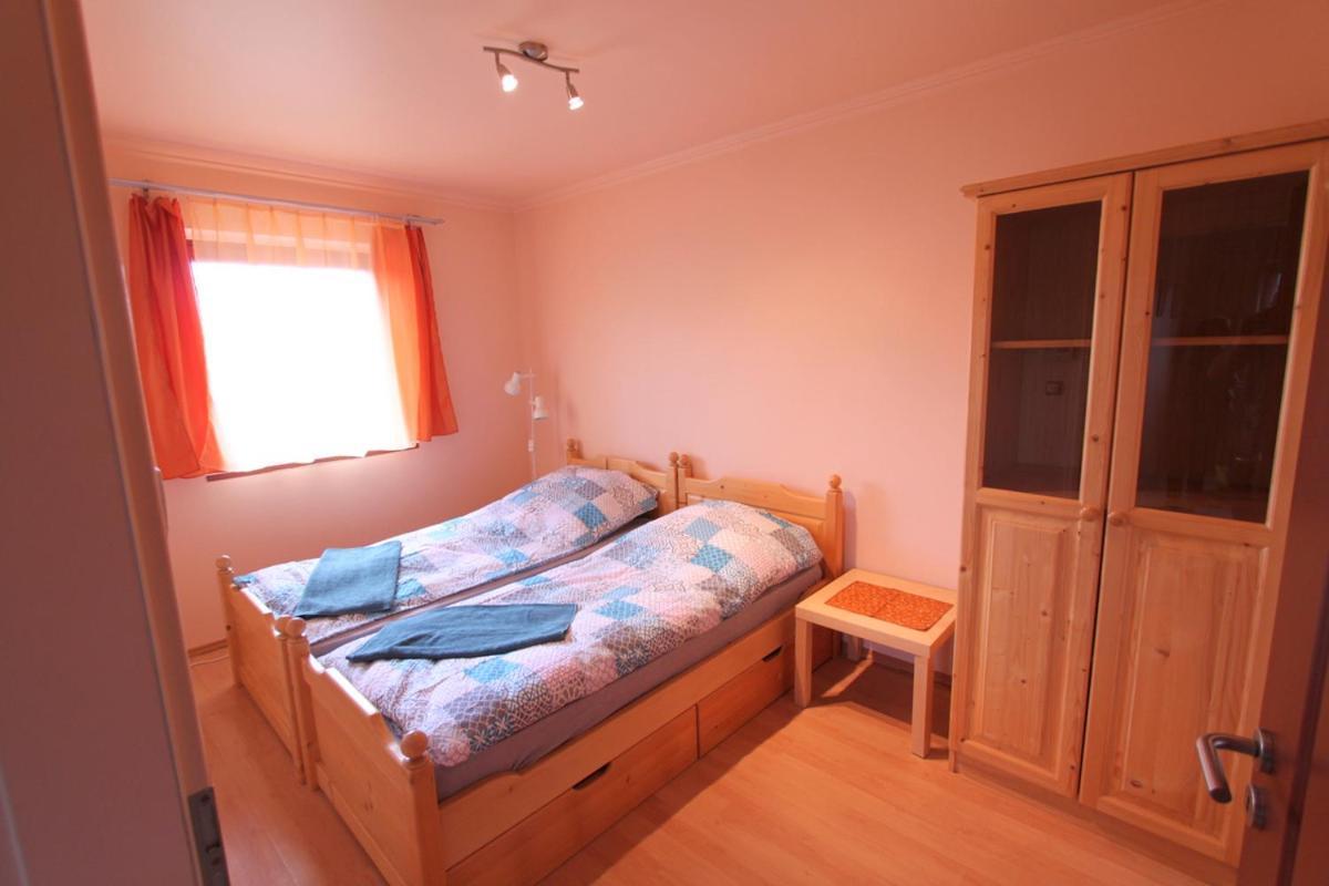 Velence Lake Apartman Гардонь Екстер'єр фото